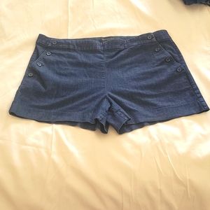 EUC! Banana Republic sailor style denim shorts 14/32